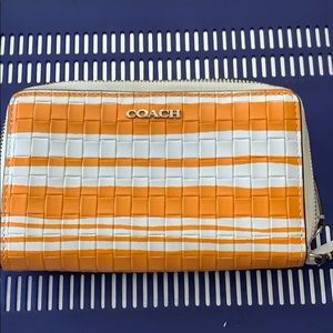 Women’s coach phone wallet